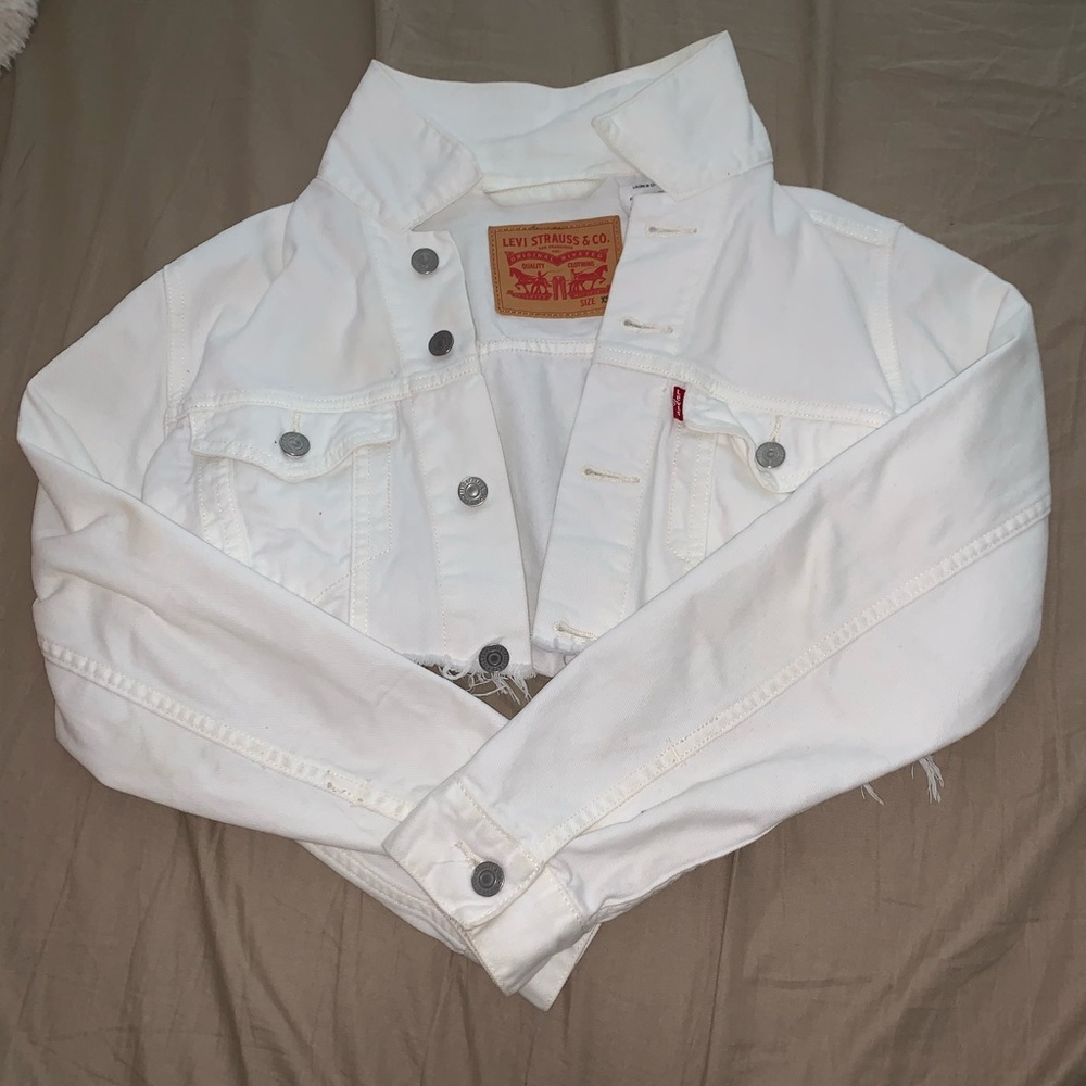 Levi’s cropped jean jacket